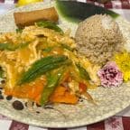 Best 红咖喱鸡 Red Curry Chicken in The Villages, FL